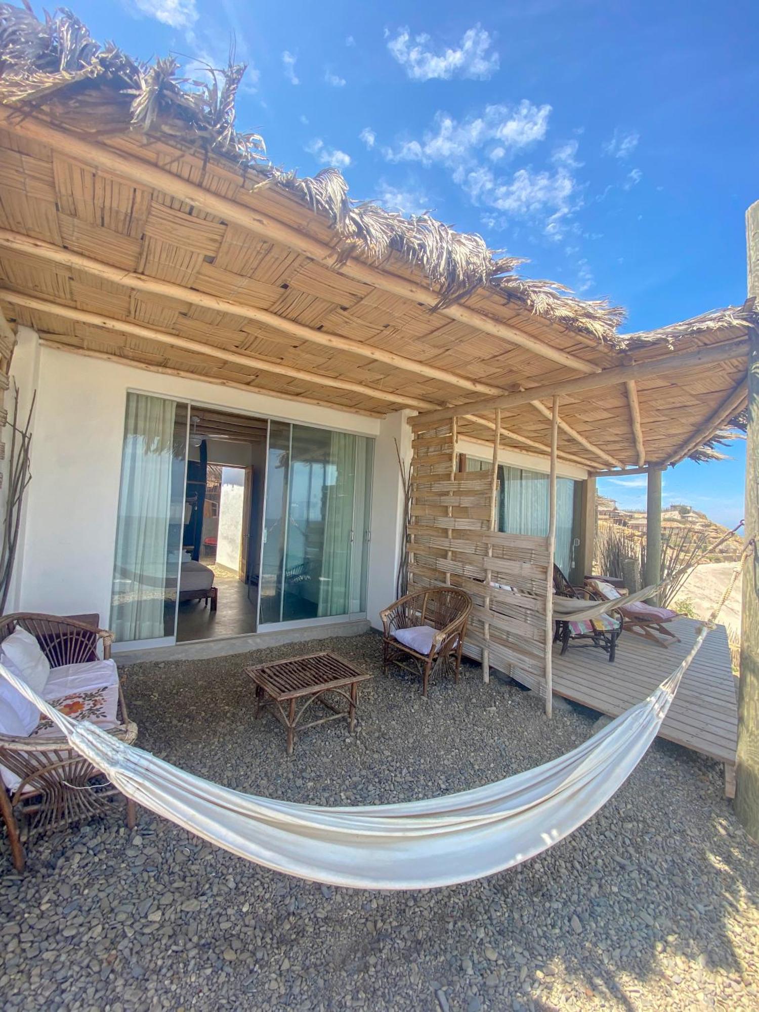 Piramide Titi Hotell Los Órganos Exteriör bild